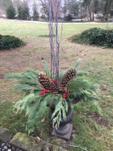 Holiday Urn